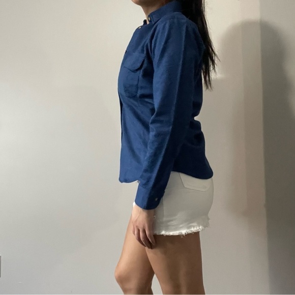 👚 Vintage North by NorthWest Blue Button-Down  Shirt - Women's Size Medium! 👚 - Picture 4 of 10